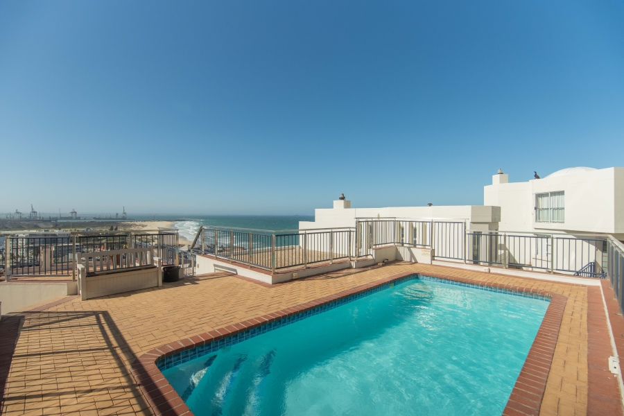 2 Bedroom Property for Sale in Summerstrand Eastern Cape